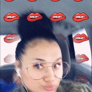 Meet your Posher, Bianca